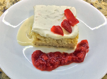 Tres Leches Cream Strawberry Sauce